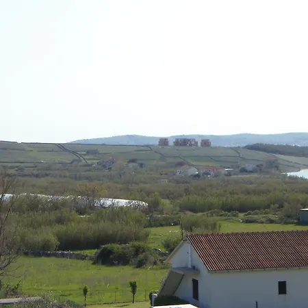 Apartment Zoran Povljana