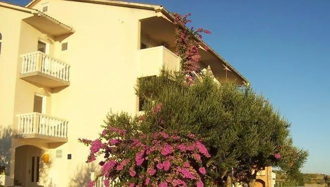 Appartement Zoran Povljana