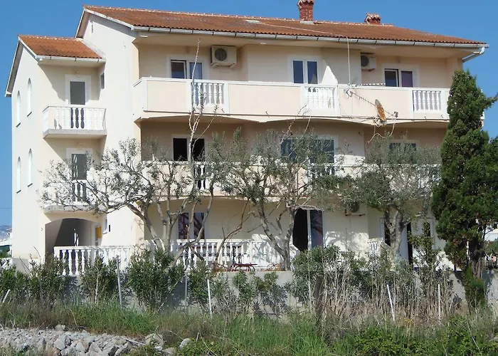 Appartement Zoran Povljana