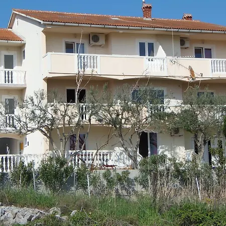 Apartmán Zoran Povljana